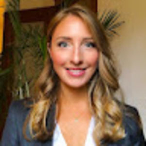 Meet your Posher, Evelyne